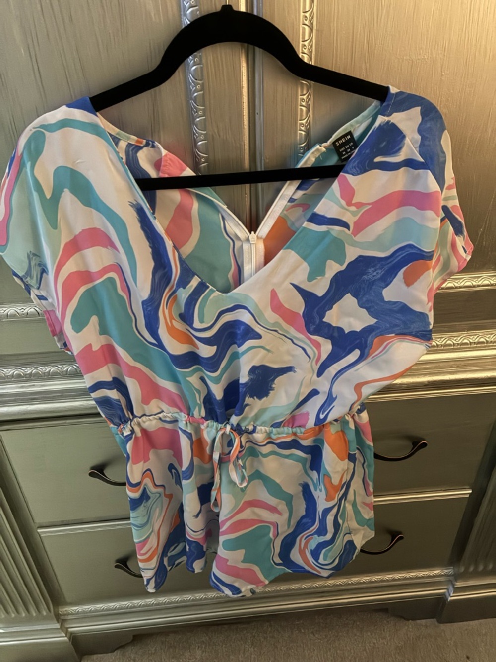 SHEIN Multicolor Swirl V-Neck Top